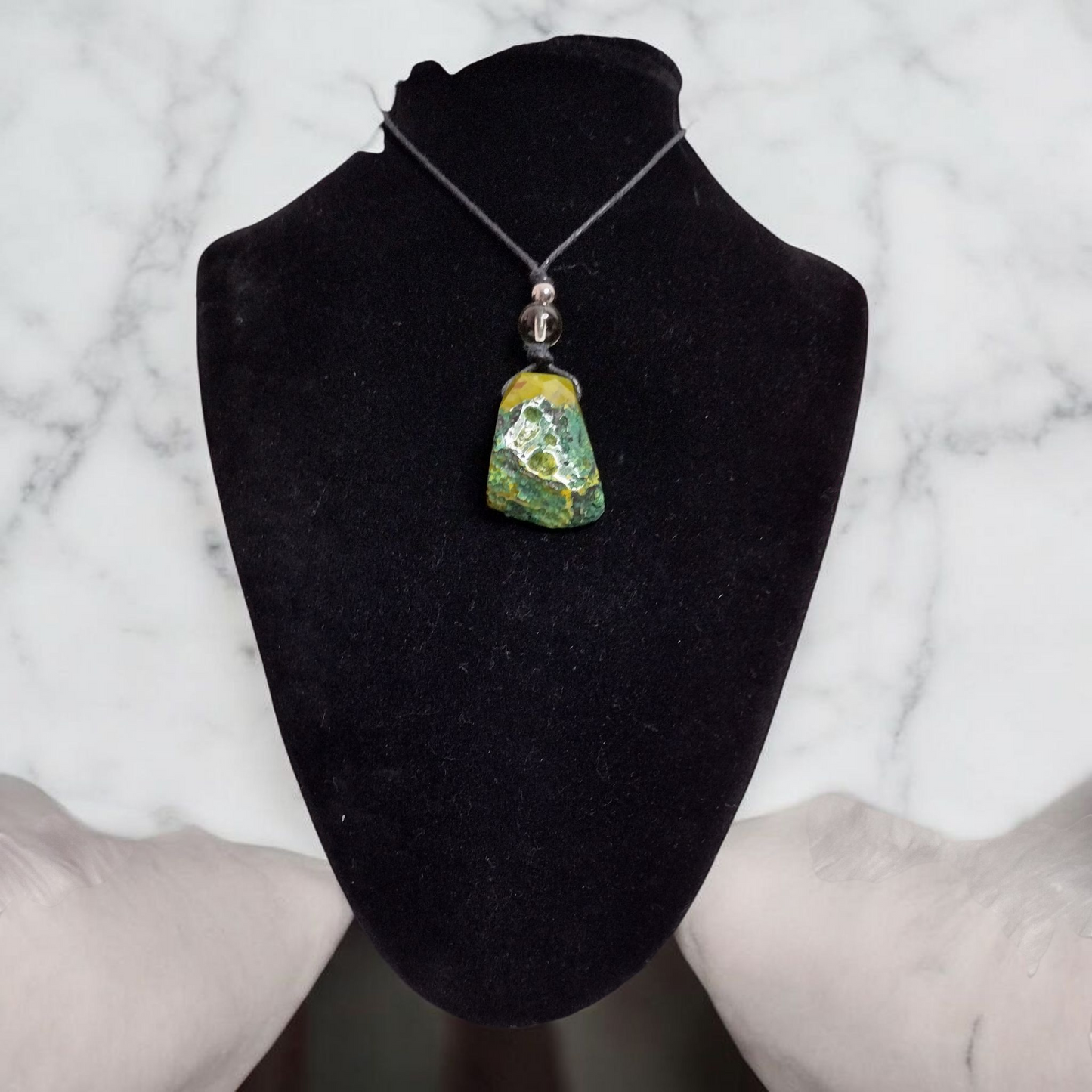 Forest Radiance Crackle Quartz Necklace