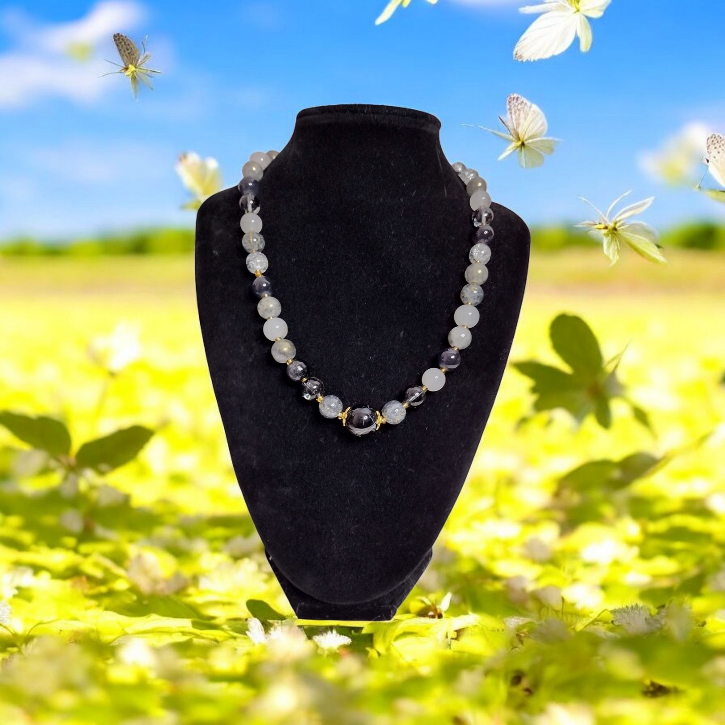 Black and White Glass Beads Choker Necklace