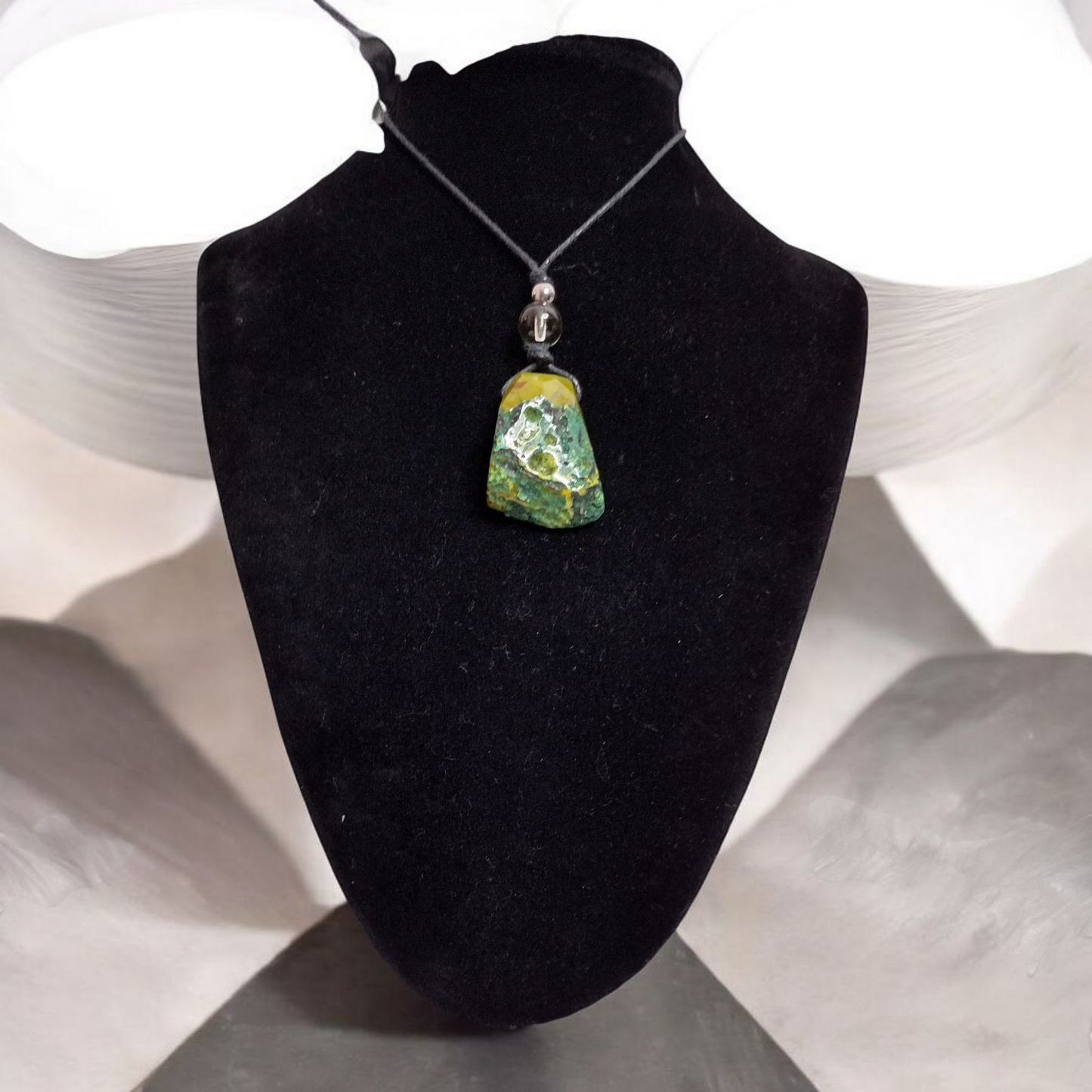 Forest Radiance Crackle Quartz Necklace