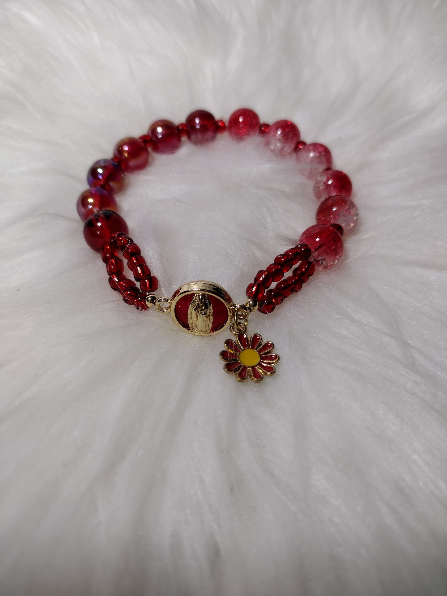 Red Virgin Mary  Daisy Glass Bead Bracelet