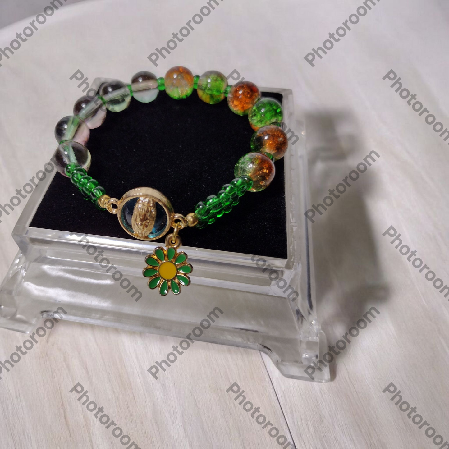 Green Virgin Mary Daisy Glass Bead Bracelet