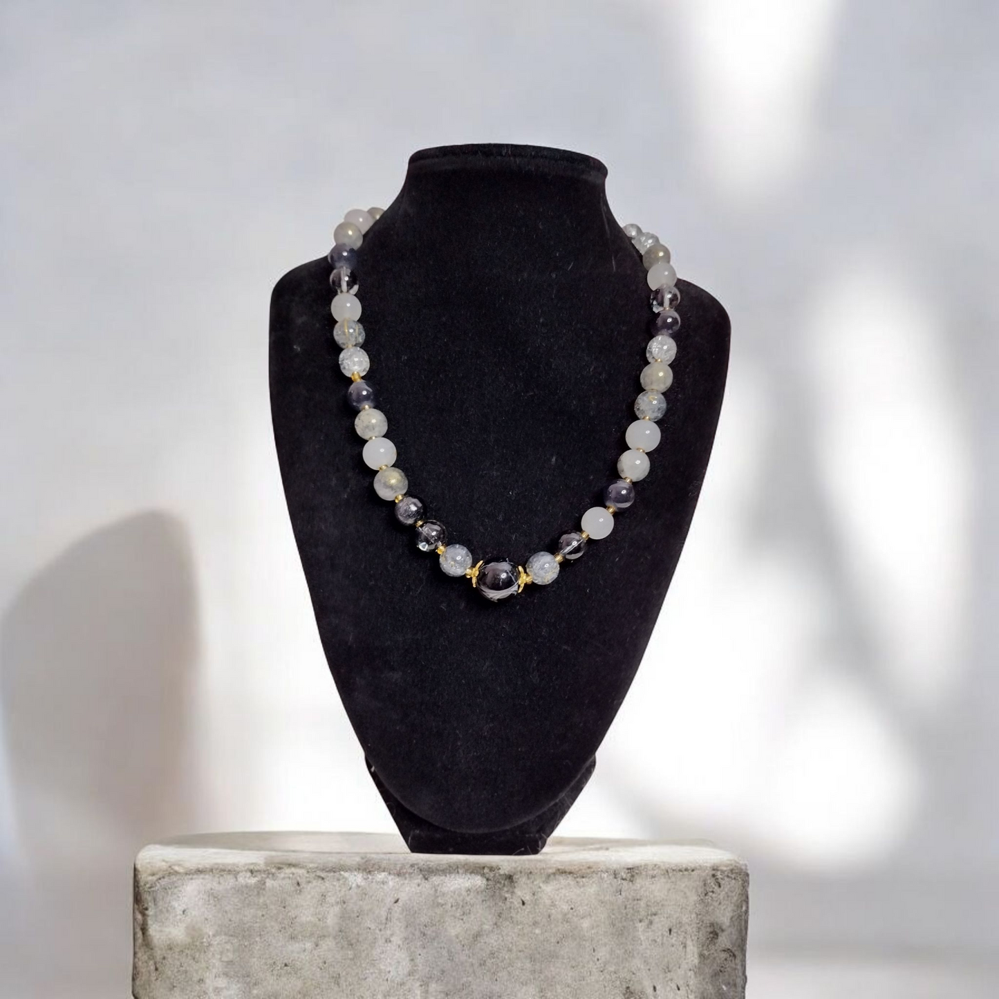 Black and White Glass Beads Choker Necklace
