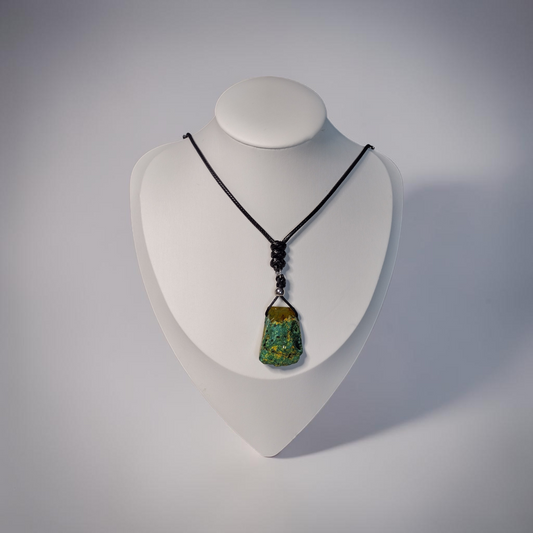 Forest Radiance Crackle Quartz Necklace